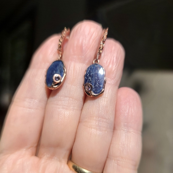 Sapphire & Amethyst Rosegold Earrings - Picture 9 of 11